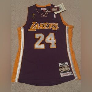 Mitchell & Ness Lakers Kobe Bryant 2008-2009 Road Finals Authentic Jersey Size M